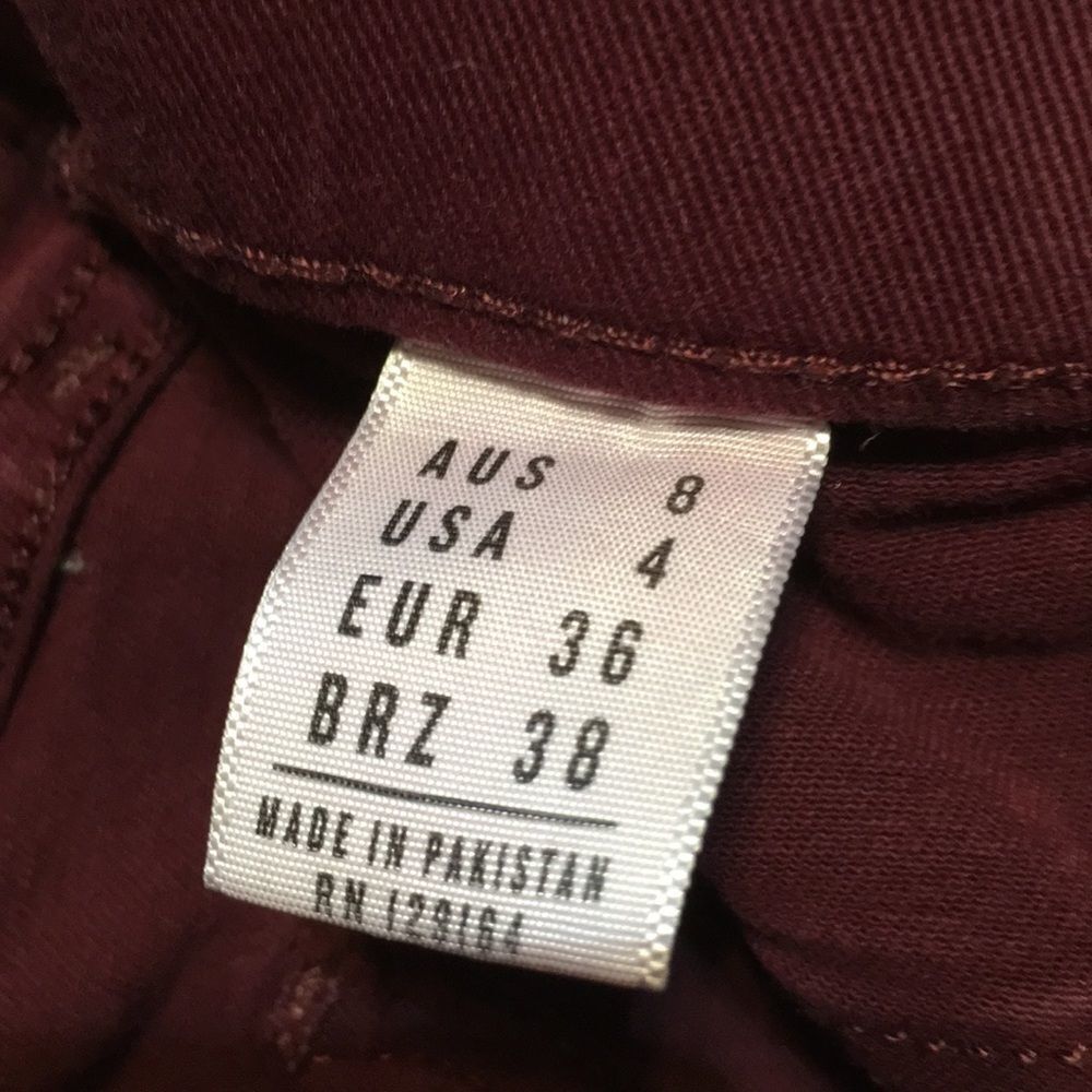 Pull on jeans deep red stretchy Jeans. Size 8 - Picture 4 of 8